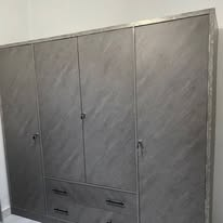 Armoire 4 portes finition béton