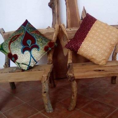 Banc en racines & coussins wax
